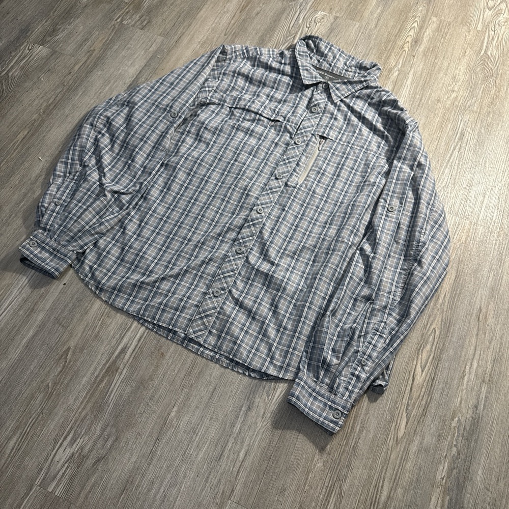 Eddie Bauer Blue and Gray Casual Button Down Shirt